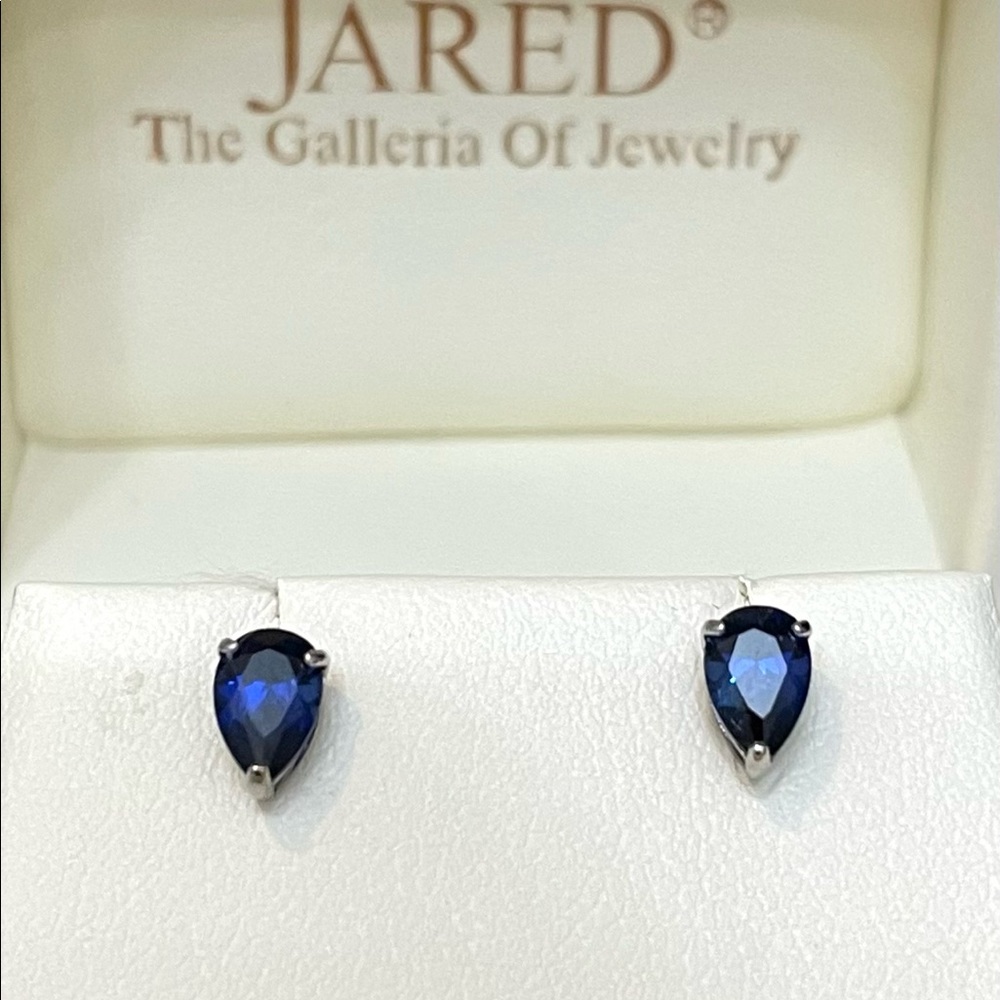 Certified 1.74ctw 14k White Gold Pear Shaped Sapphire Earrings